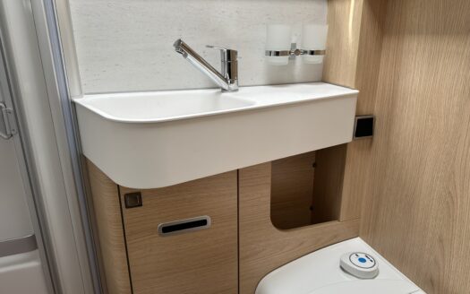 HYMER B-KLASSE BMC I 600 WHITE LINE MERCEDES