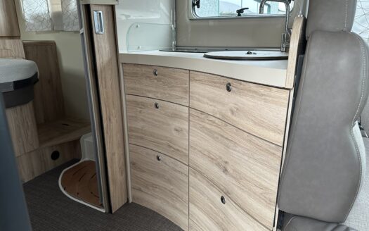 EURAMOBIL PROFILA RS 695 QB
