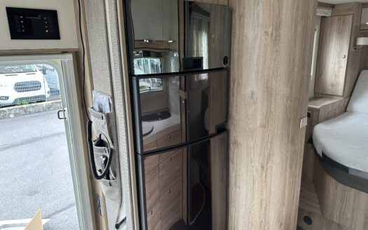 EURAMOBIL PROFILA RS 695 QB