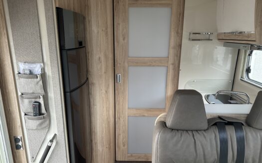 EURAMOBIL PROFILA RS 695 QB